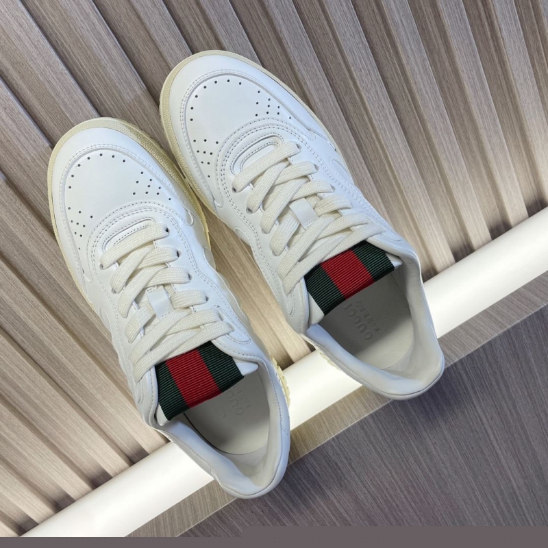G*u*i casual shoes
